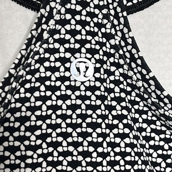 Lululemon Cool Racerback II *Nulu Monochromic Black Size 4? - Picture 6 of 6